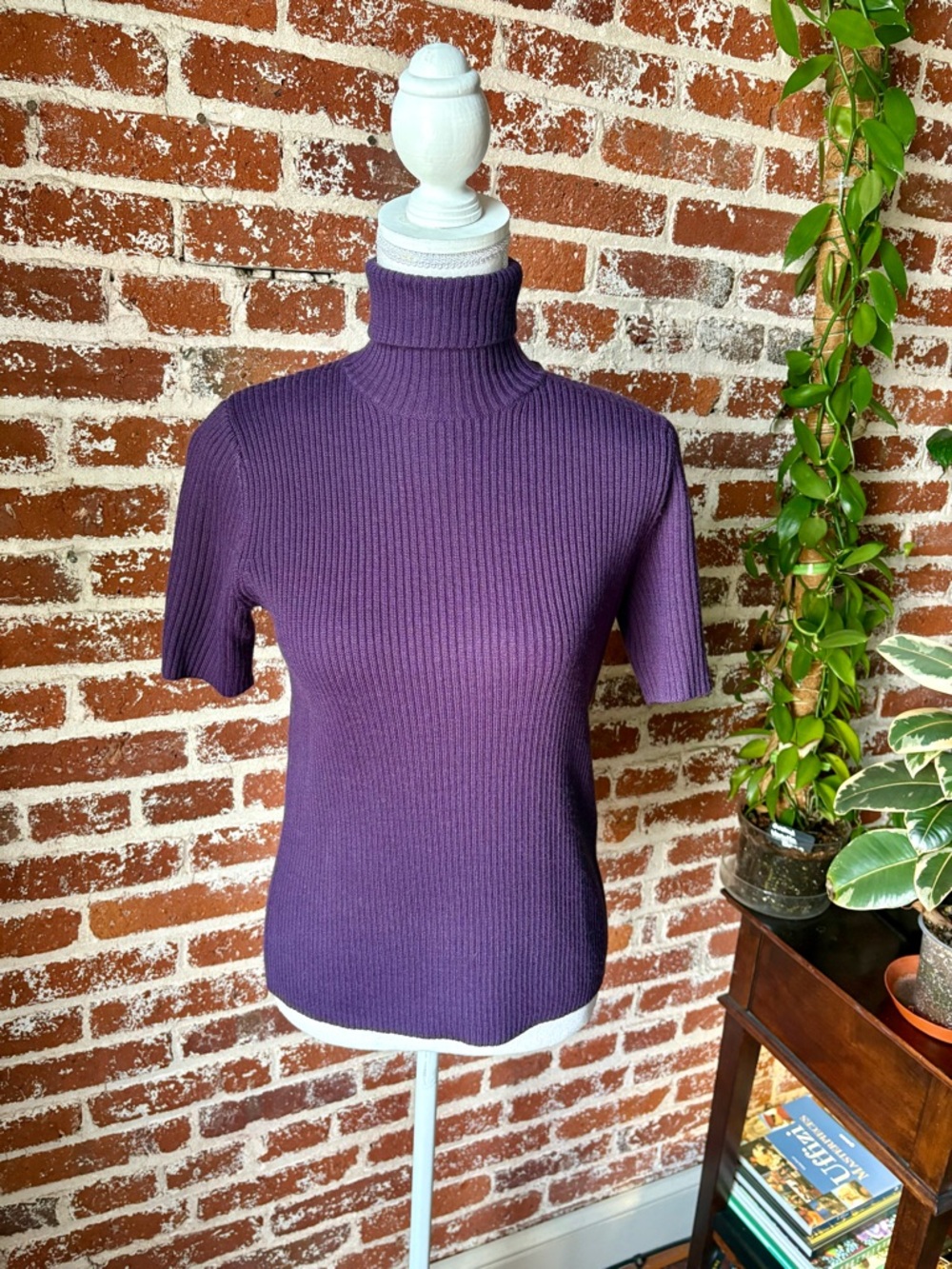 Y2K dialogue purple short sleeve turtleneck